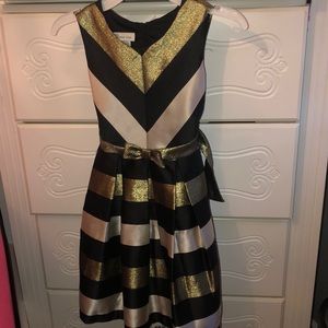 Size 7 girls formal dress. Worn once